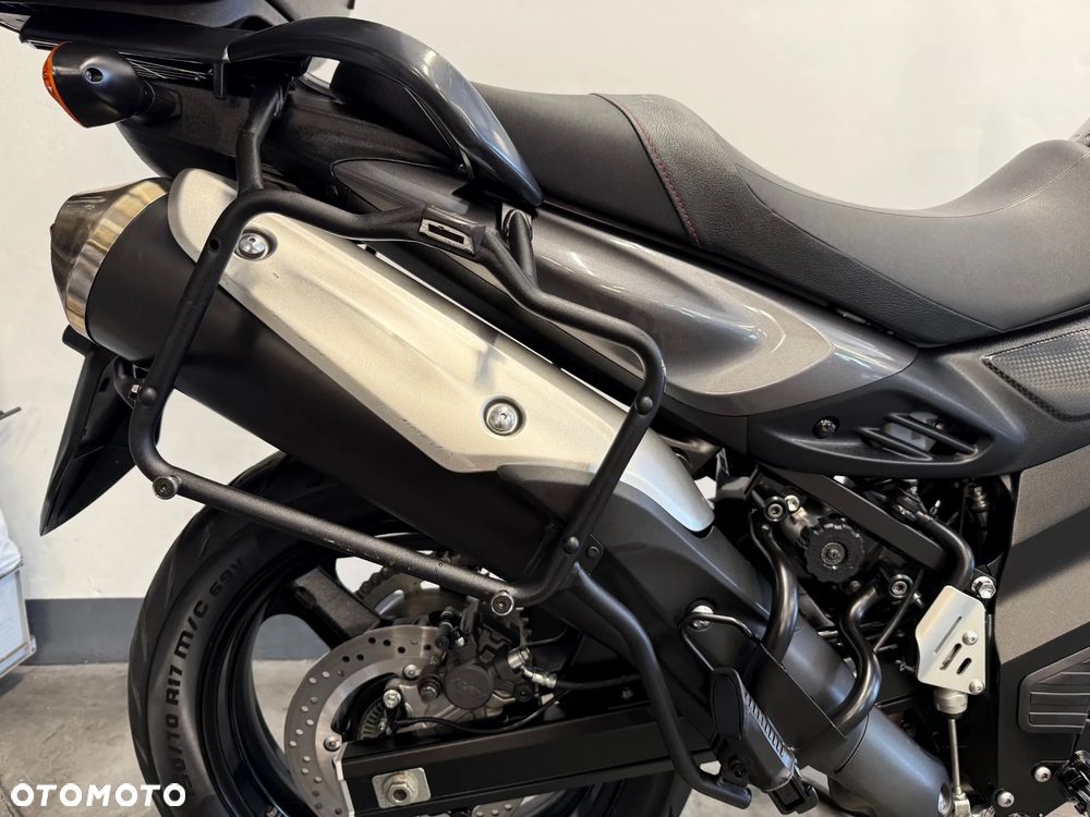 Suzuki V-STROM - 36