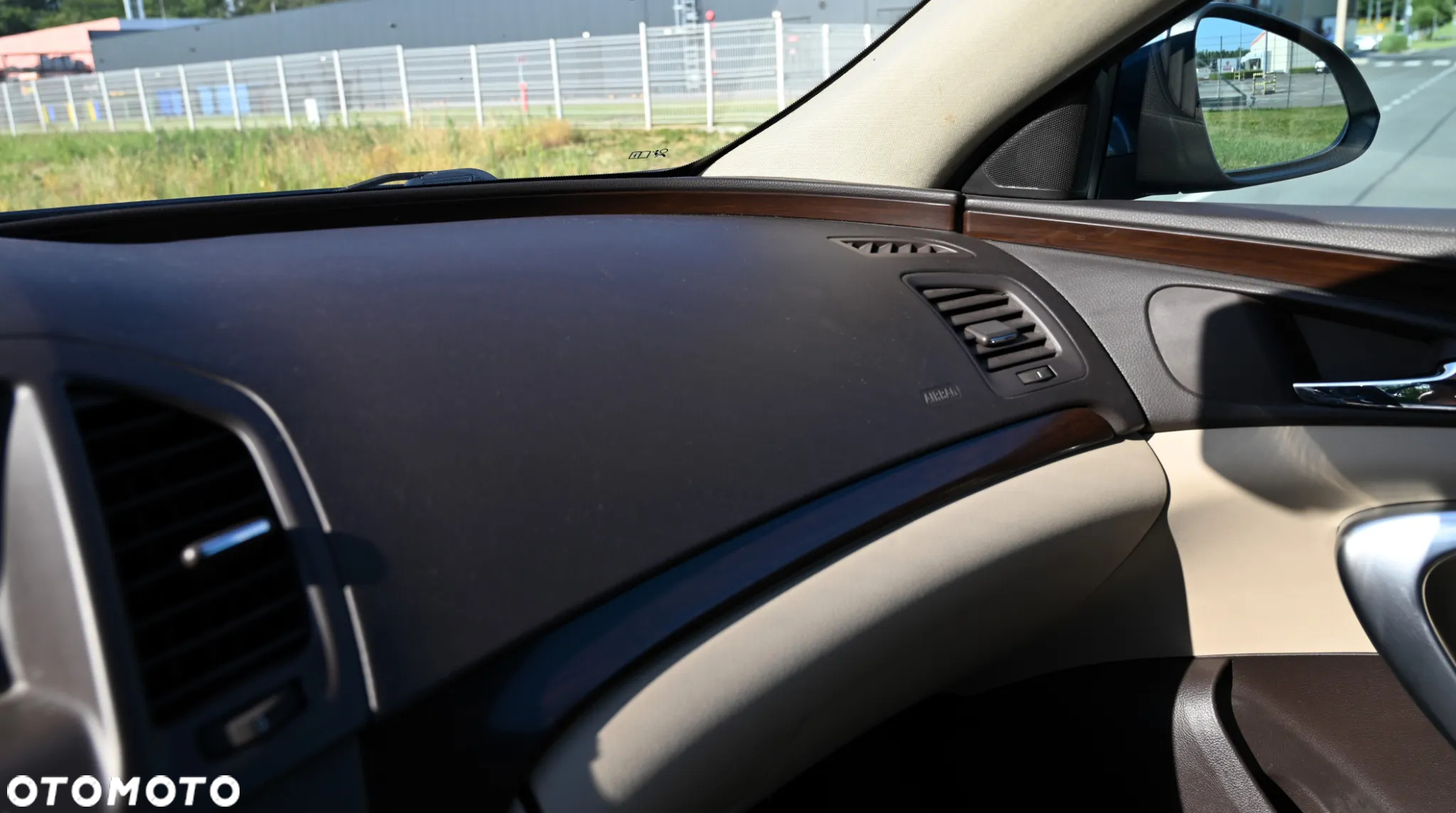 Opel Insignia - 35
