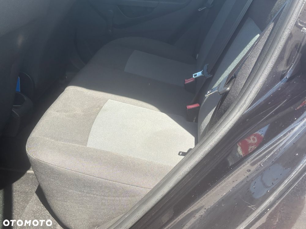 Ford Fiesta 1.25 Ambiente EU5 - 18