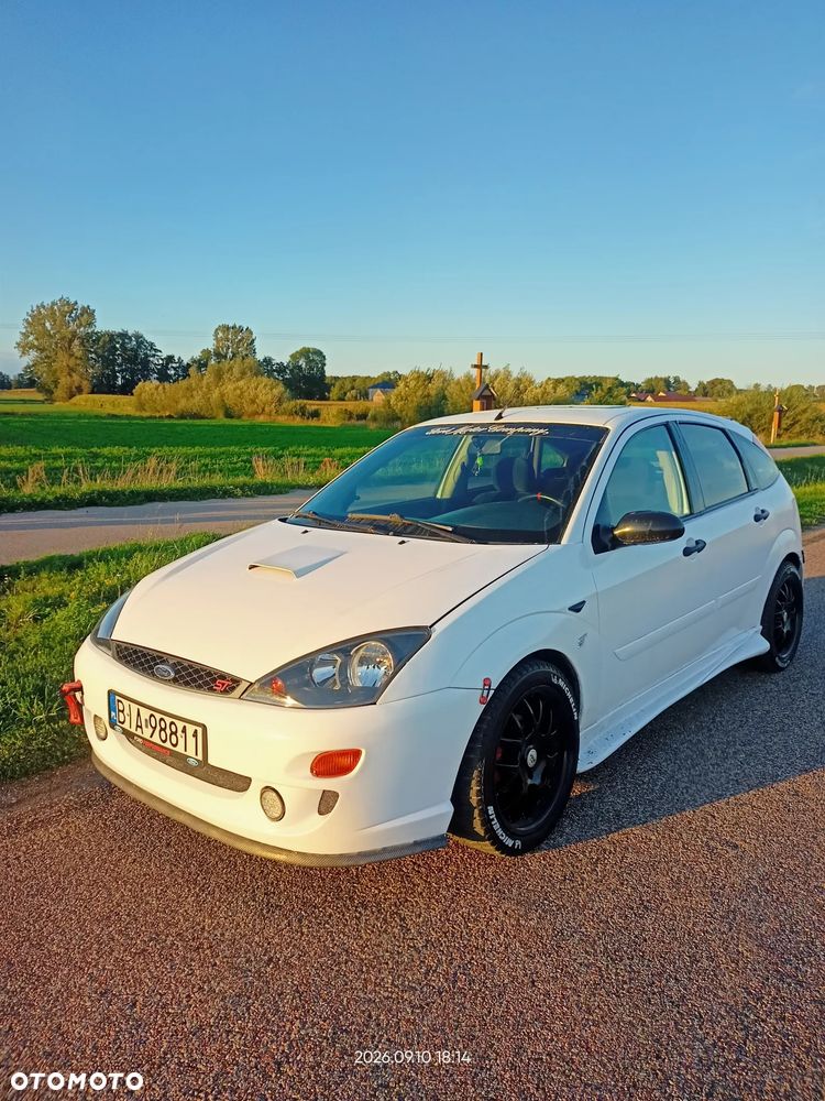 Ford Focus - 1