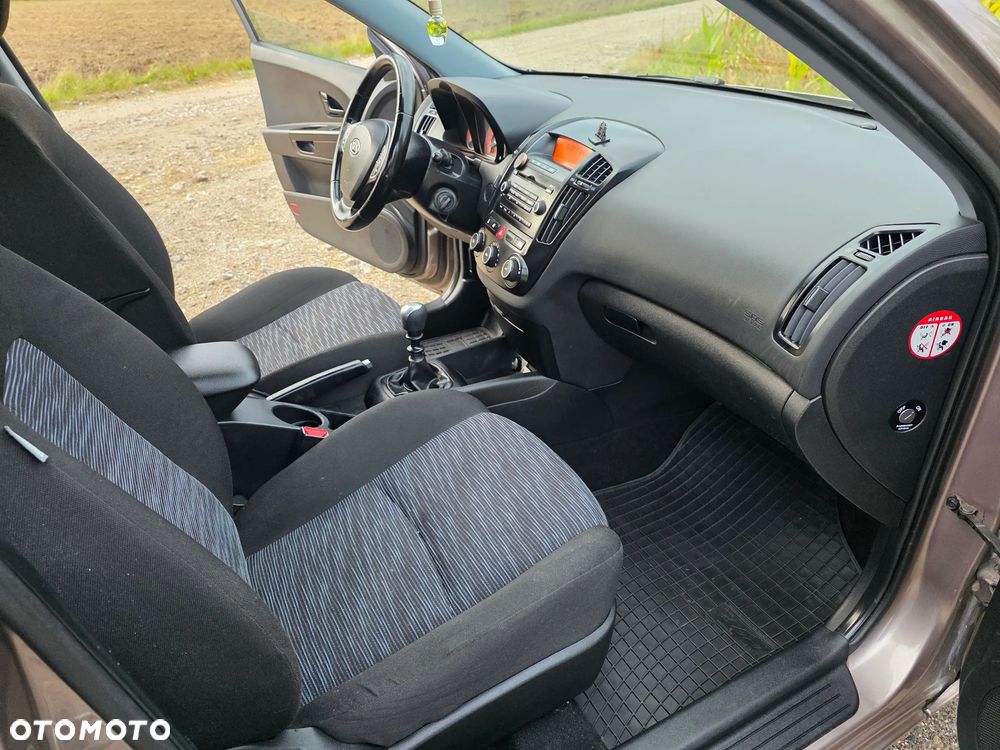 Kia Ceed 1.6 Crdi Comfort - 10