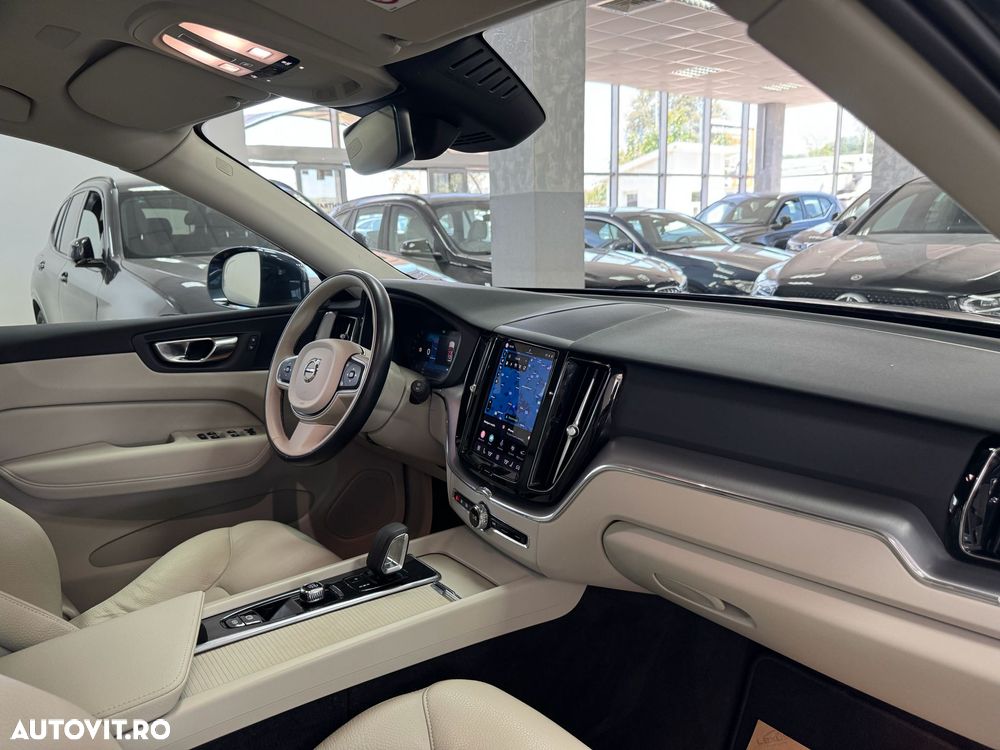 Volvo XC 60 T6 AWD Recharge Geartronic Inscription - 5