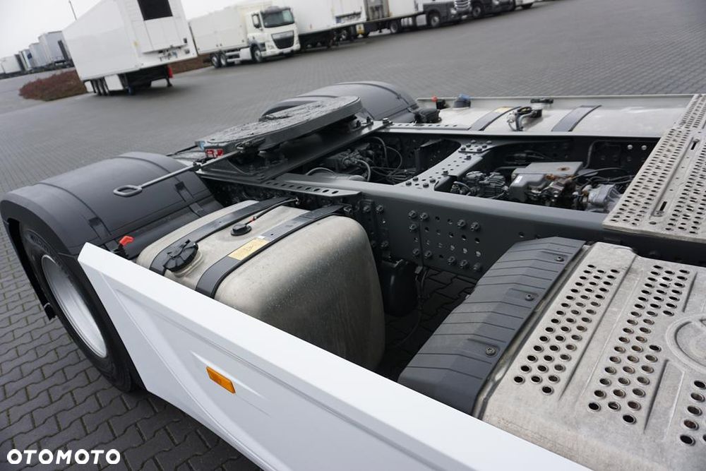 Mercedes-Benz / ACTROS L / 1851 / E 6 / MP 5 / RETARDER / GIGA SPACE - 35