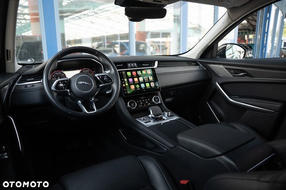 Jaguar F-Pace D200 AWD R-Dynamic HSE - 25