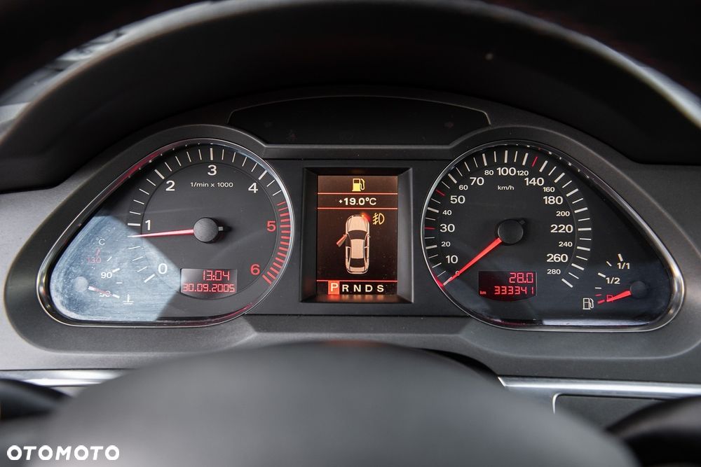 Audi A6 Avant 3.0 TDI DPF quattro tiptronic - 23