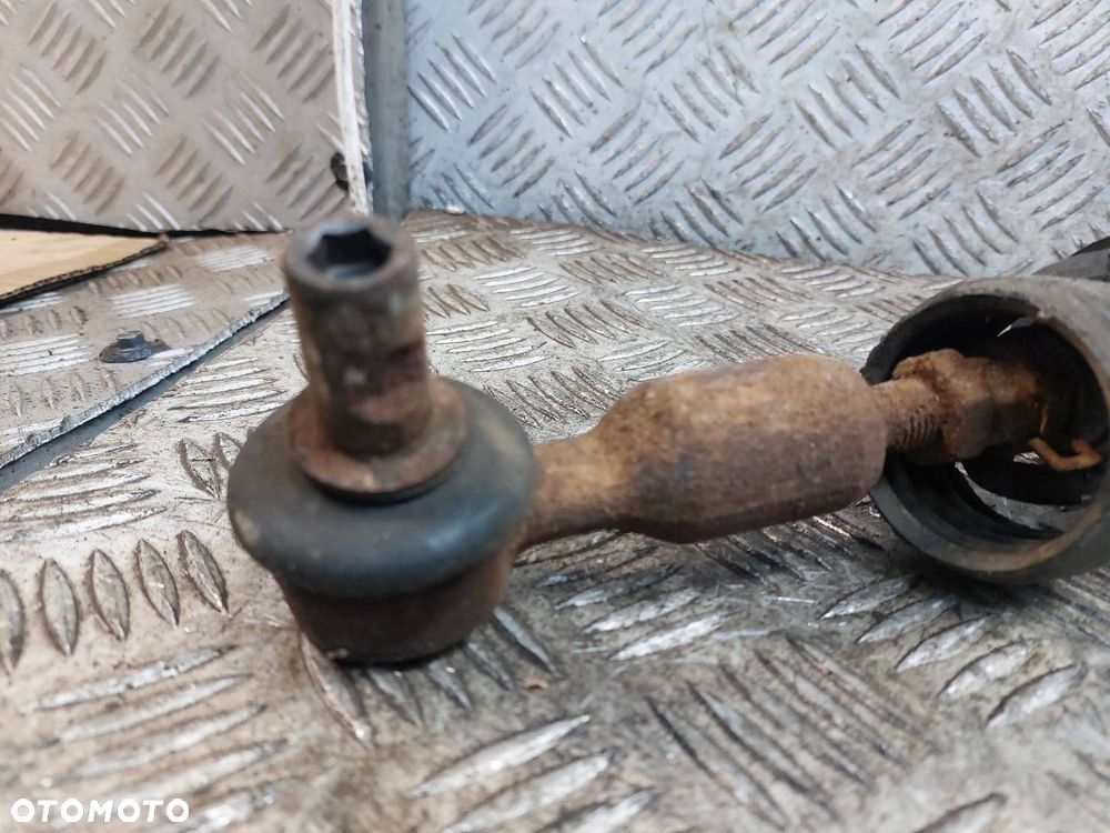 MAGLOWNICA PRZEKŁADNIA KIEROWNICZA SKODA SUPERB I 8D1422074F - 2