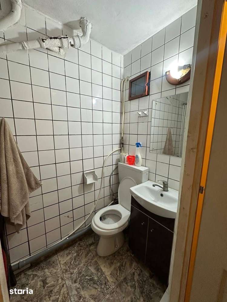 De vanzare garsoniera, mobilata și utilata, etajul 1,zona Scolii nr. 8 - Imagine principală: 4/6