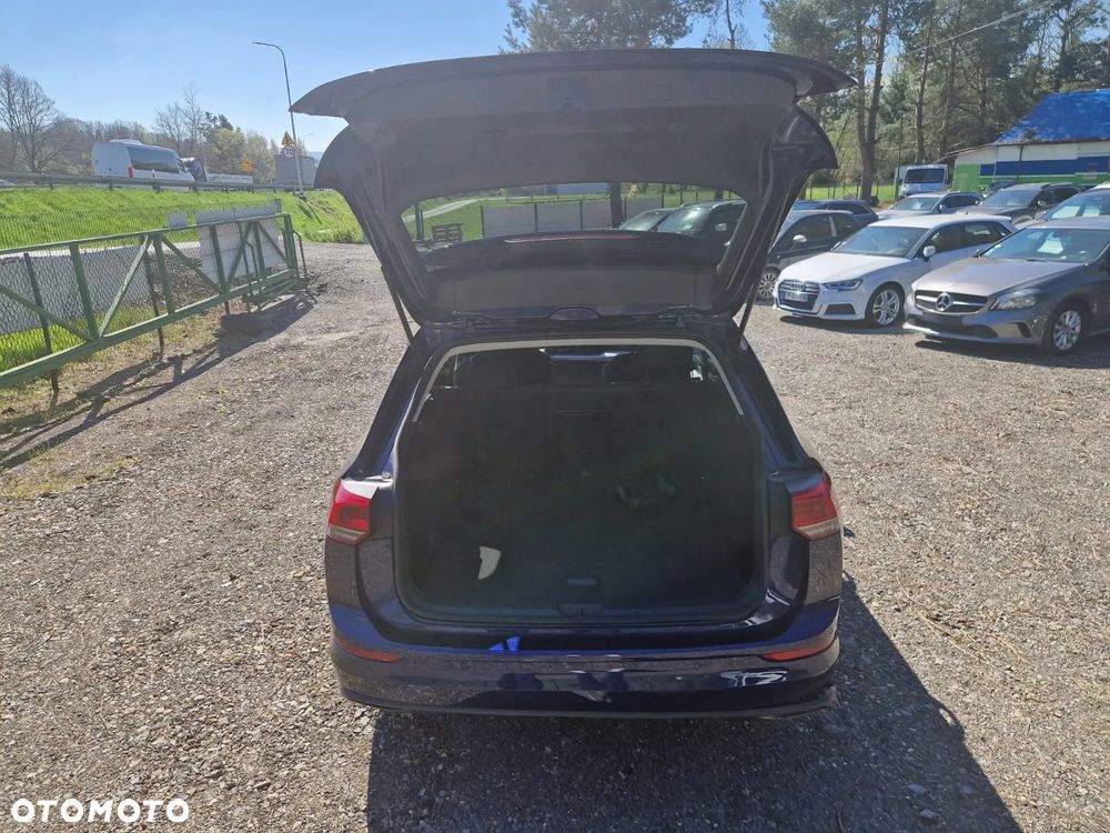 Volkswagen Golf 1.0 eTSI OPF DSG Active - 30