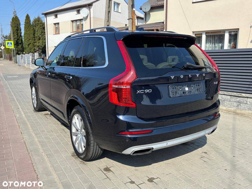 Volvo XC 90 T6 AWD Momentum 7os - 11