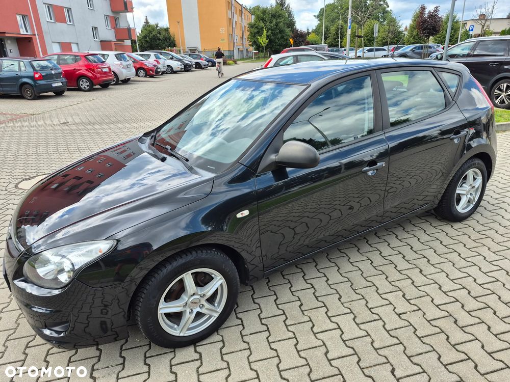 Hyundai i30 1.4 Edition 20 - 11