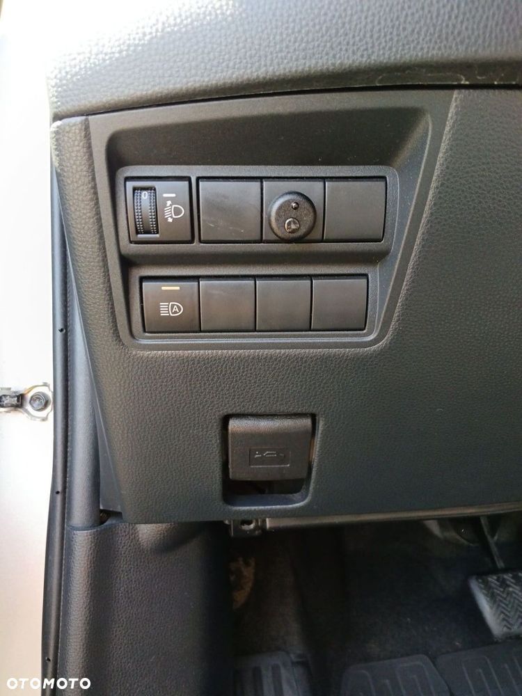 Toyota Yaris Cross Hybrid 1.5 Comfort 4x4 - 21