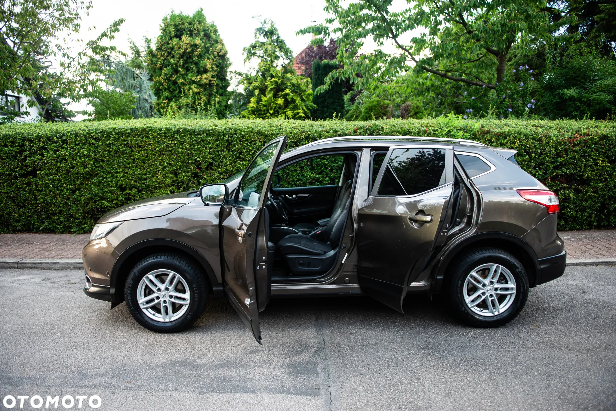 Nissan Qashqai 1.2 DIG-T Xtronic N-Connecta - 16
