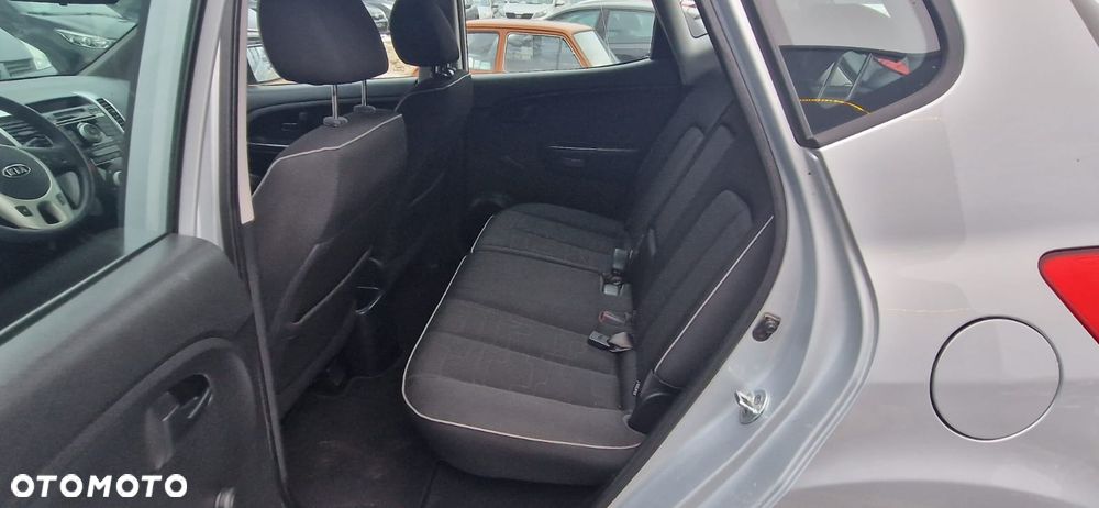 Kia Venga 1.4 CVVT Attract - 25