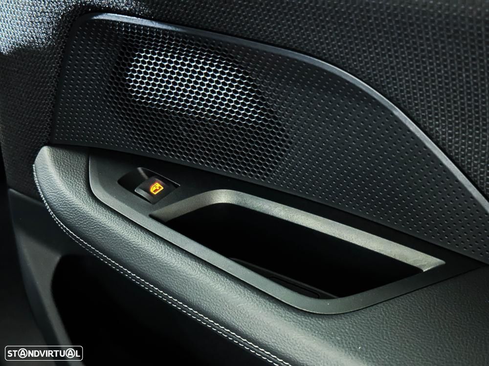 BMW i4 eDrive40 Edição Desportiva M - 21