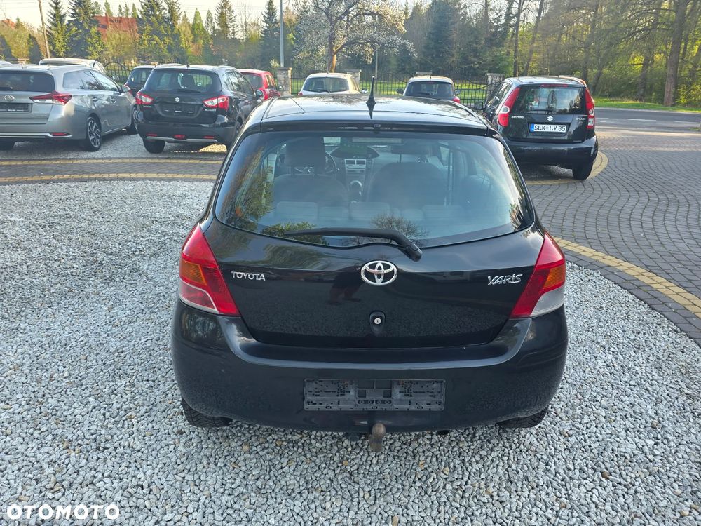 Toyota Yaris 1.33 VVT-i Cool - 5