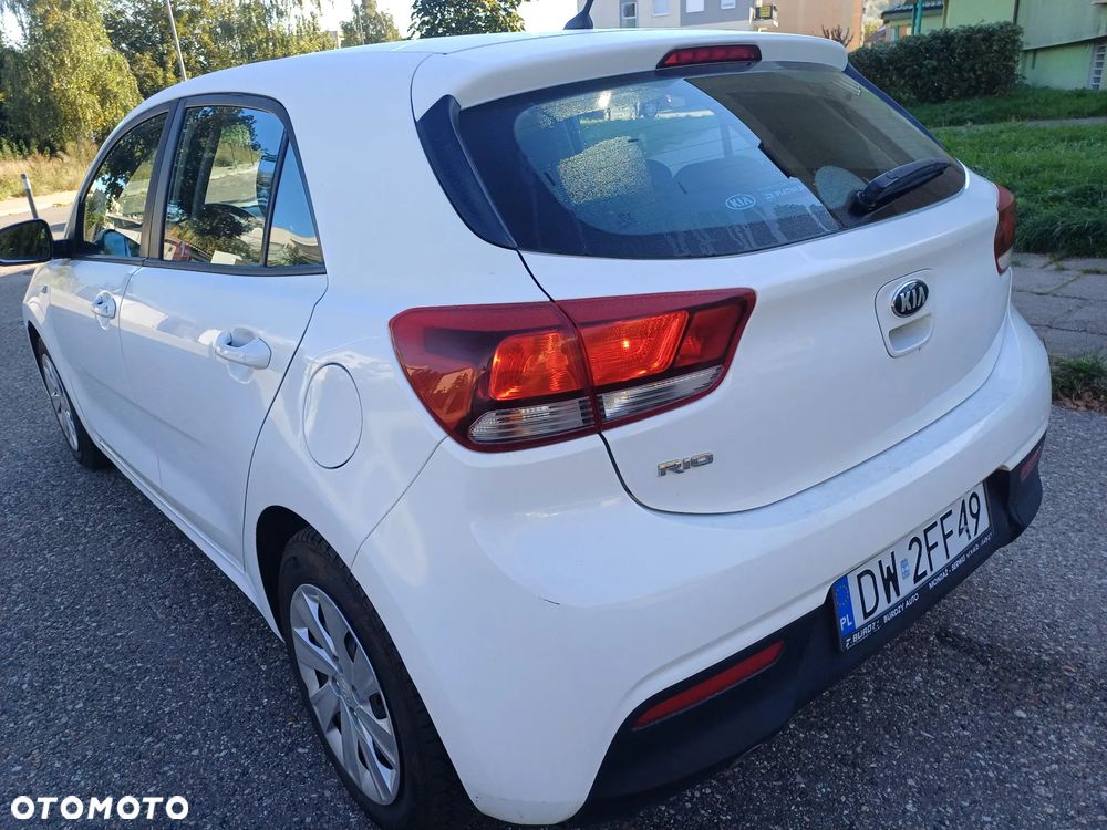 Kia Rio 1.2 M - 6