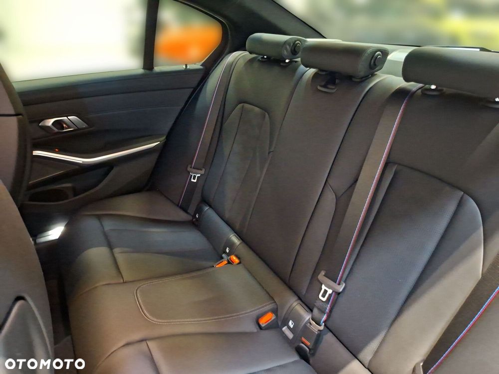 BMW M3 Competition xDrive sport - 18