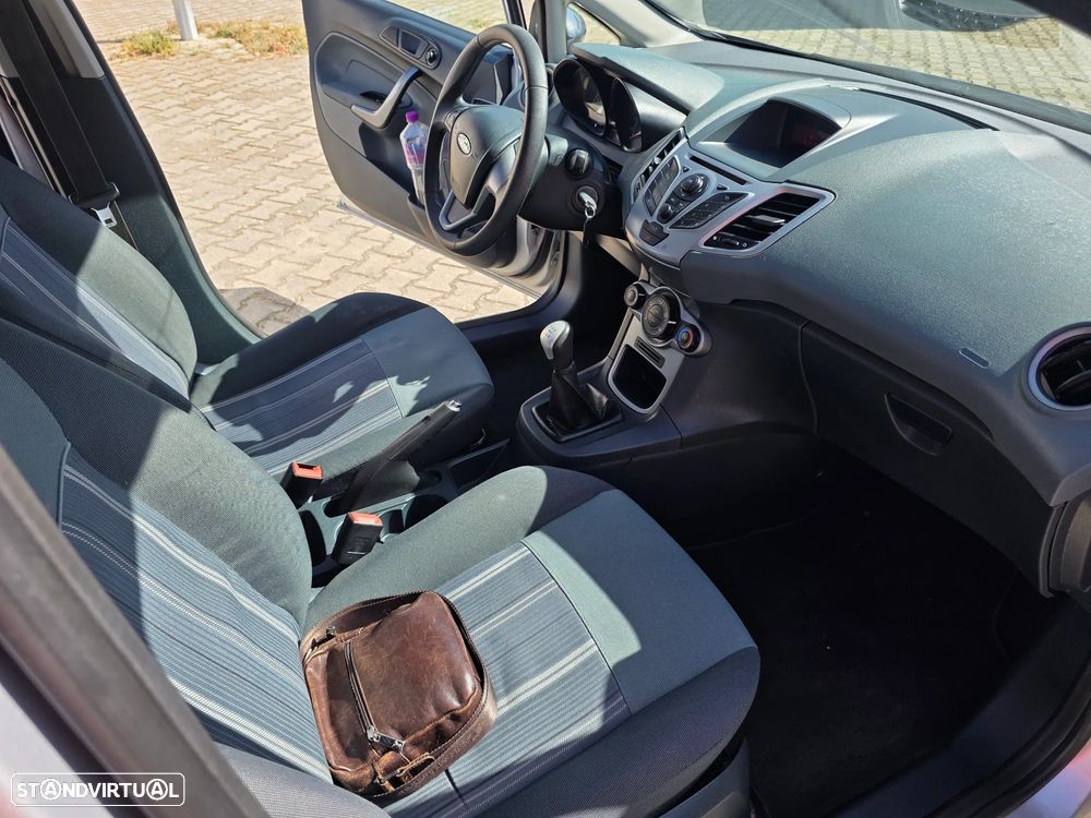 Ford Fiesta 1.25 Techno - 12