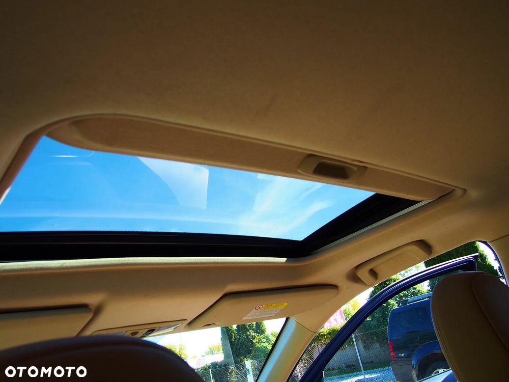 Mitsubishi Outlander - 20