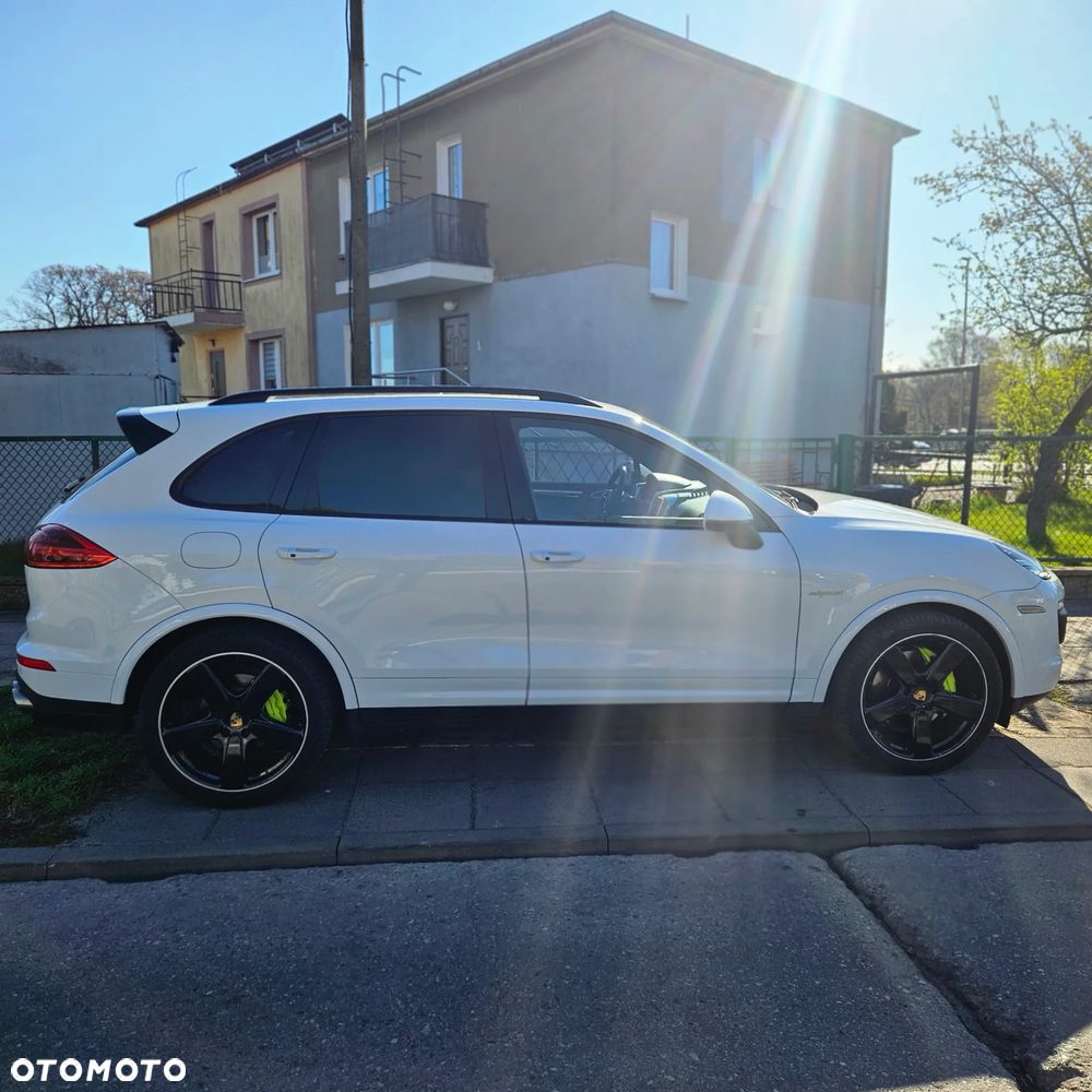 Porsche Cayenne S E-Hybrid Platinum Edition - 13