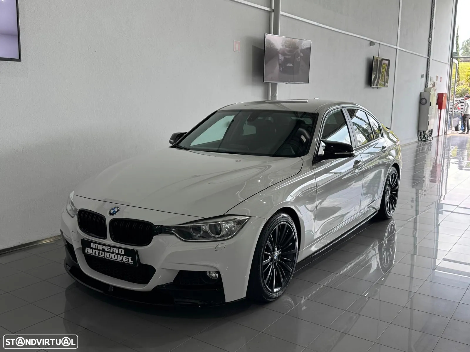 BMW 318 d Auto Pack M - 19