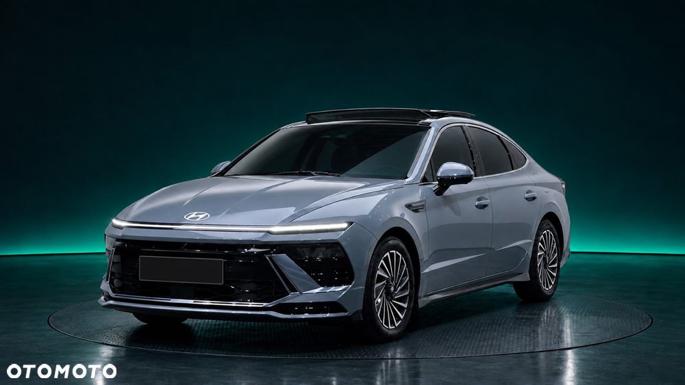 Hyundai Sonata - 2