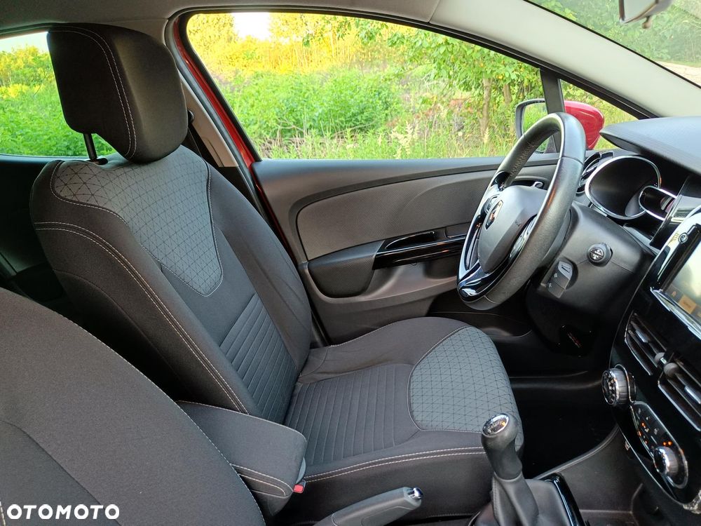 Renault Clio TCe 90 Limited - 25
