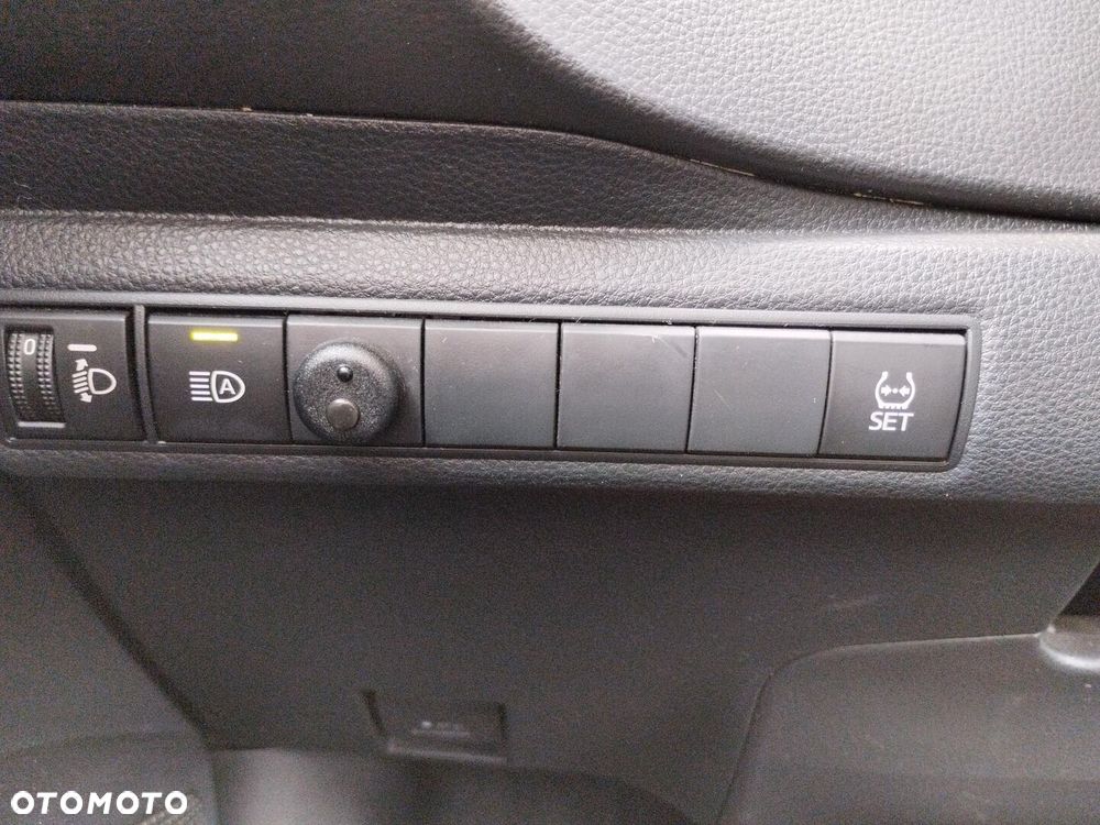 Toyota Corolla 1.6 Comfort - 23