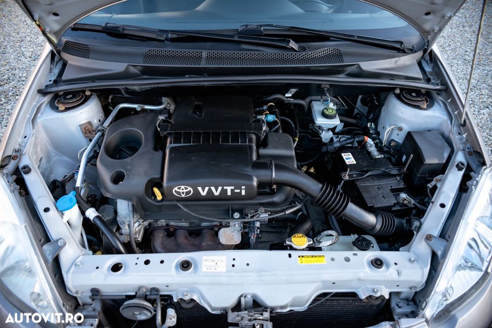 Toyota Yaris 1.3 Sol - 24