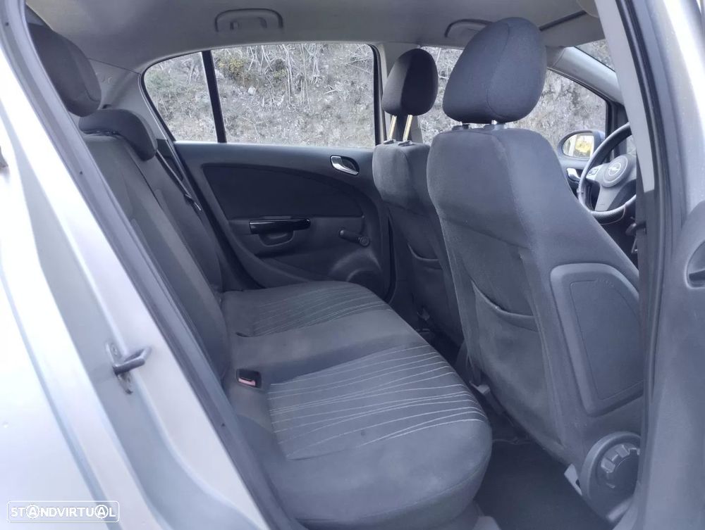 Opel Corsa 1.3 CDTi Enjoy EcoFLEX - 18