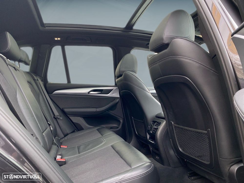 BMW X3 30 e xDrive Advantage - 18