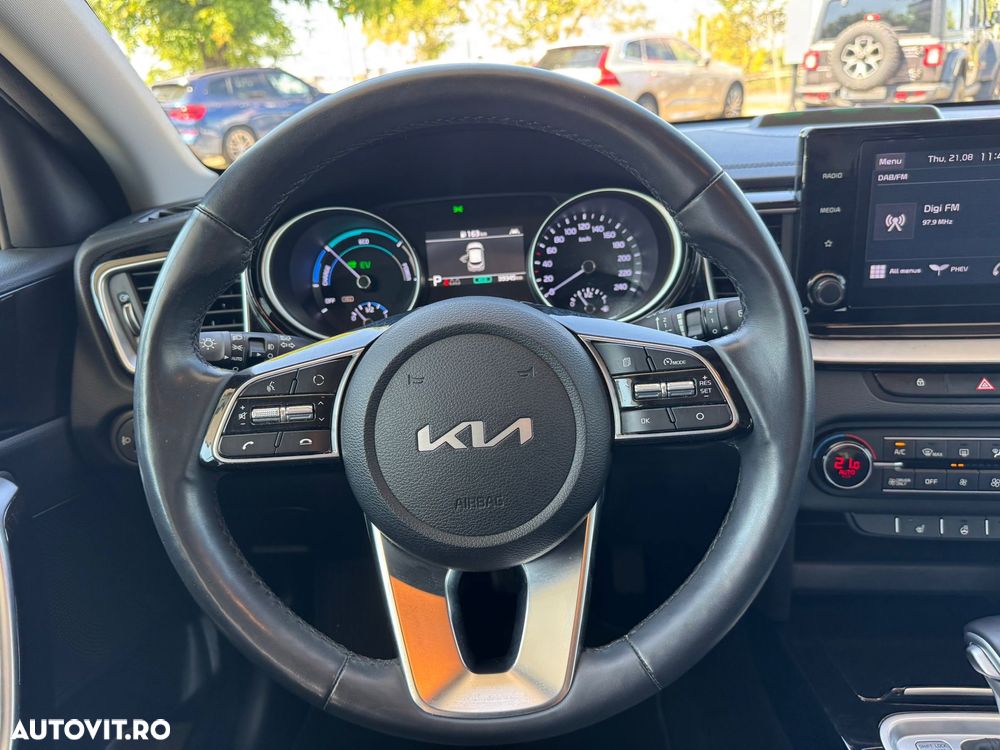 Kia XCeed 1.6 GDI 6DCT PHEV Vision - 7