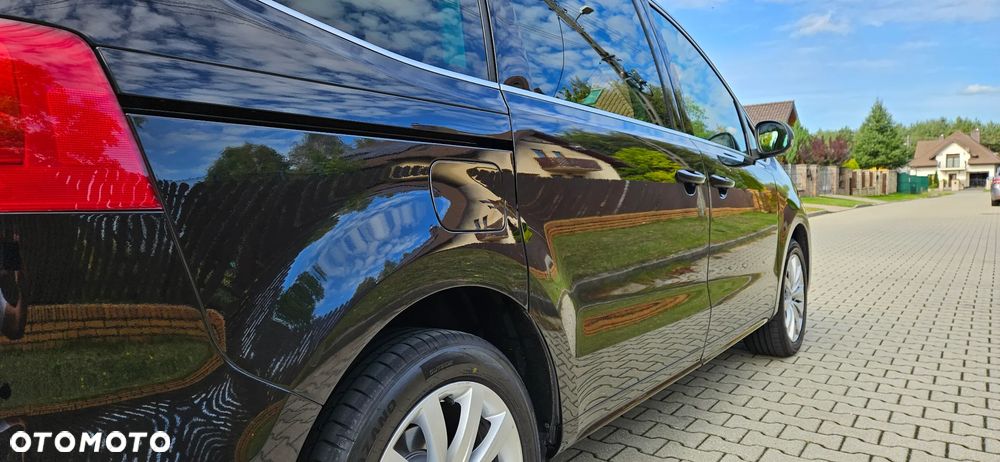Volkswagen Sharan - 10