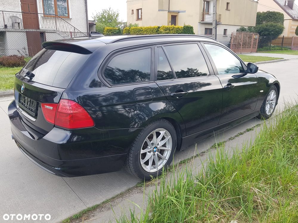 BMW Seria 3 320d Efficient Dynamics Edition - 8