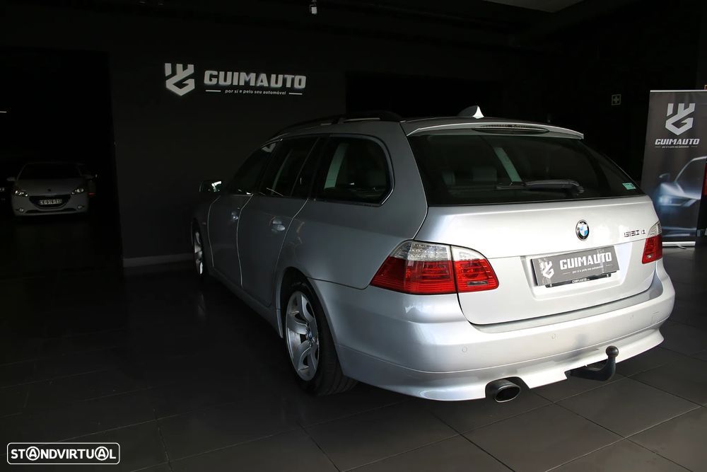 BMW 520 dA Touring Executive - 3