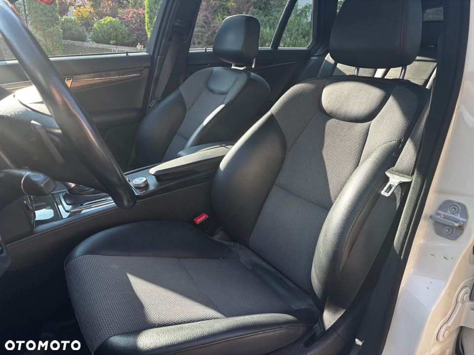 Mercedes-Benz Klasa C 320 CDI Avantgarde 4-Matic - 8