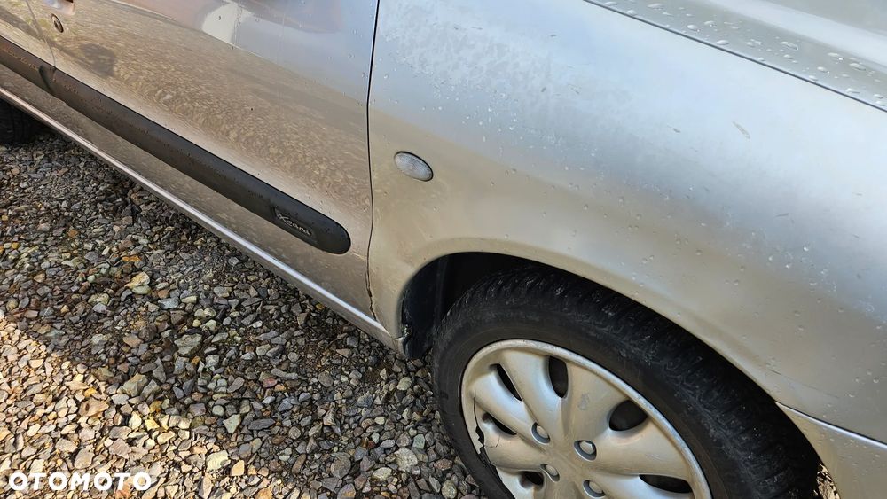 Citroën Xsara 1.6i SX - 18