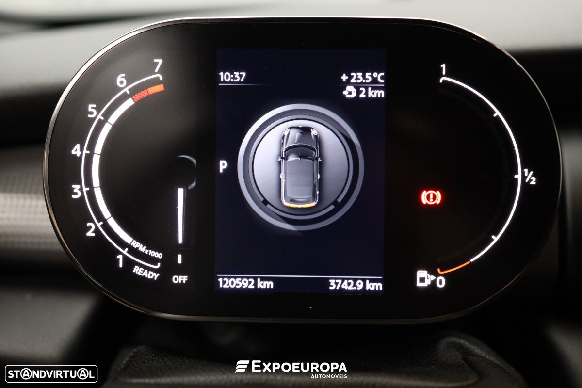 MINI 3 Portas Cooper Premium JCW Auto - 12