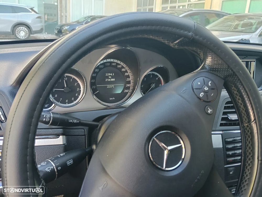 Mercedes-Benz E 250 CDi Avantgarde BE Auto - 41