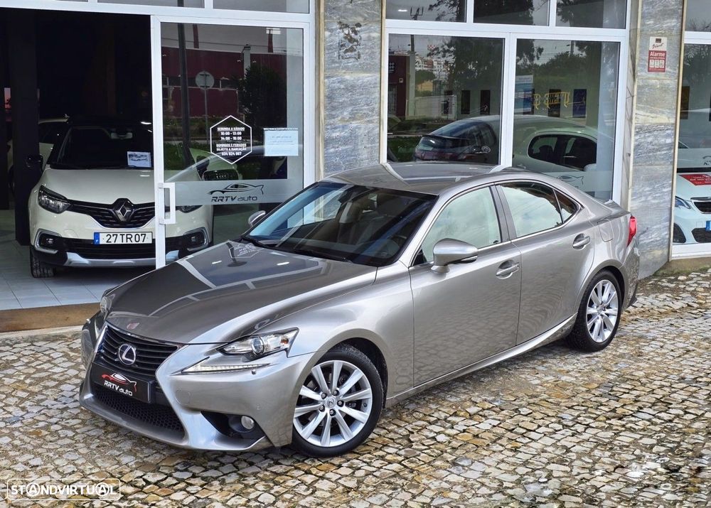 Lexus IS 300H Executive+ - 1