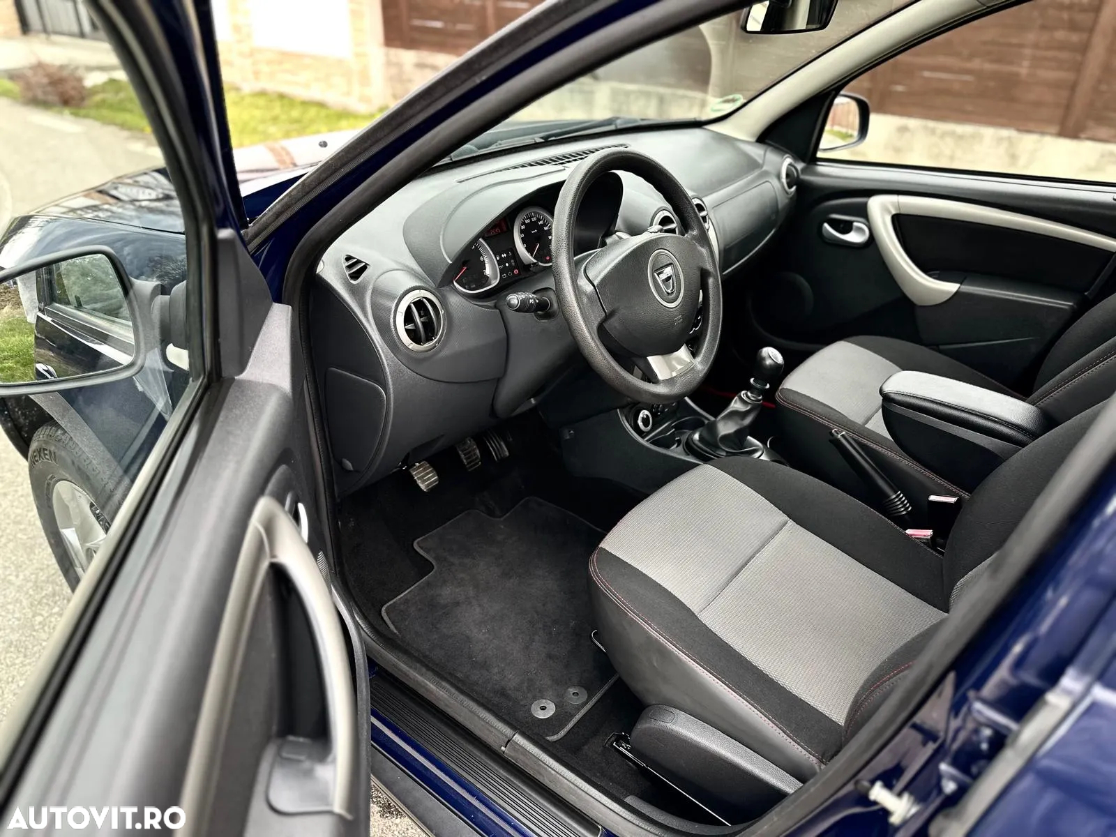 Dacia Duster 1.5 dCi 4x4 Laureate - 10