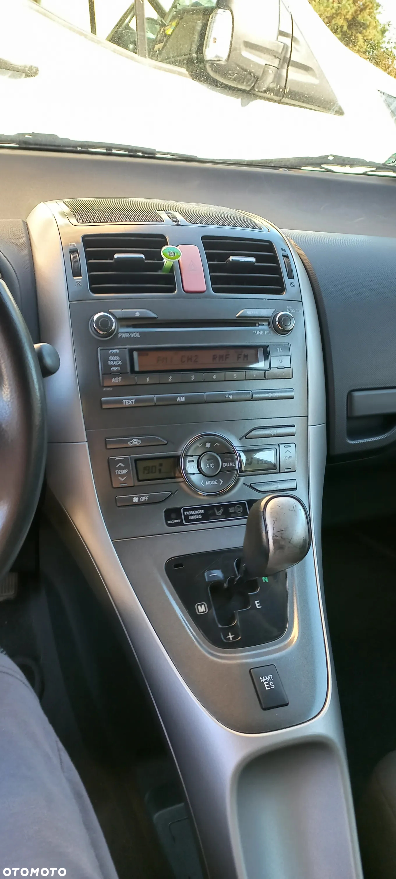 Toyota Auris 1.6 VVT-i Premium MM - 4