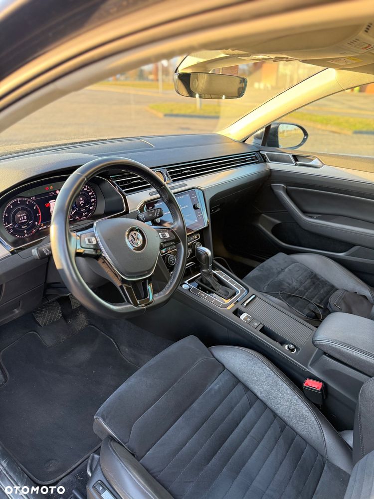Volkswagen Passat - 9