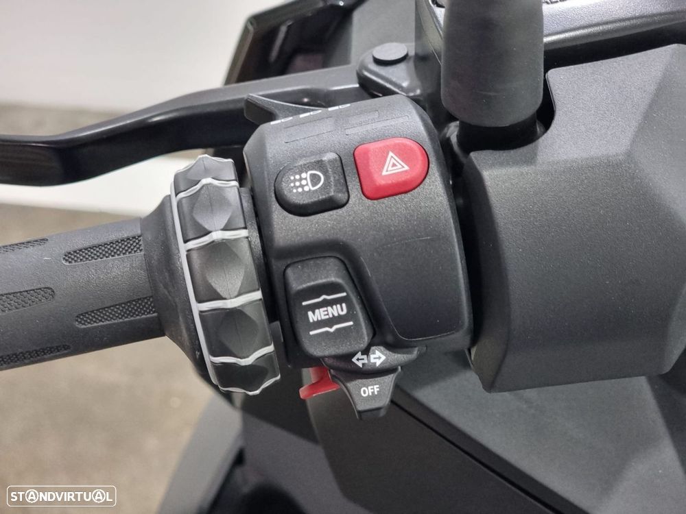 BMW C 400 X 400X Black Storm - 11