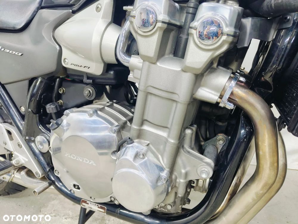 Honda CB - 8