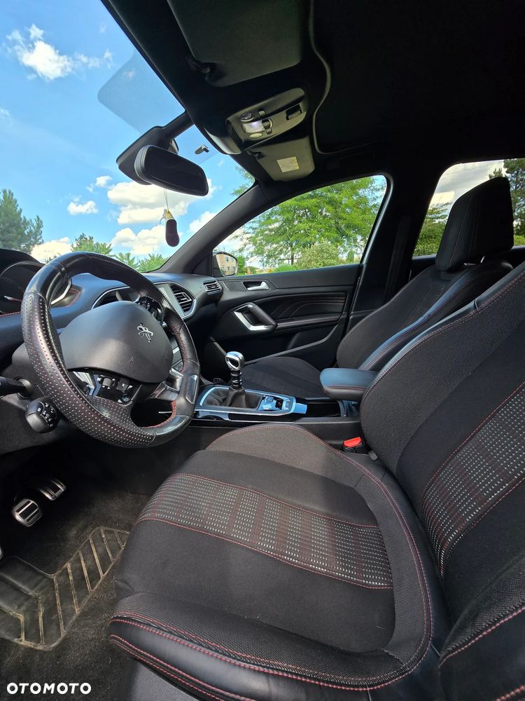 Peugeot 308 1.2 PureTech Allure S&S - 8