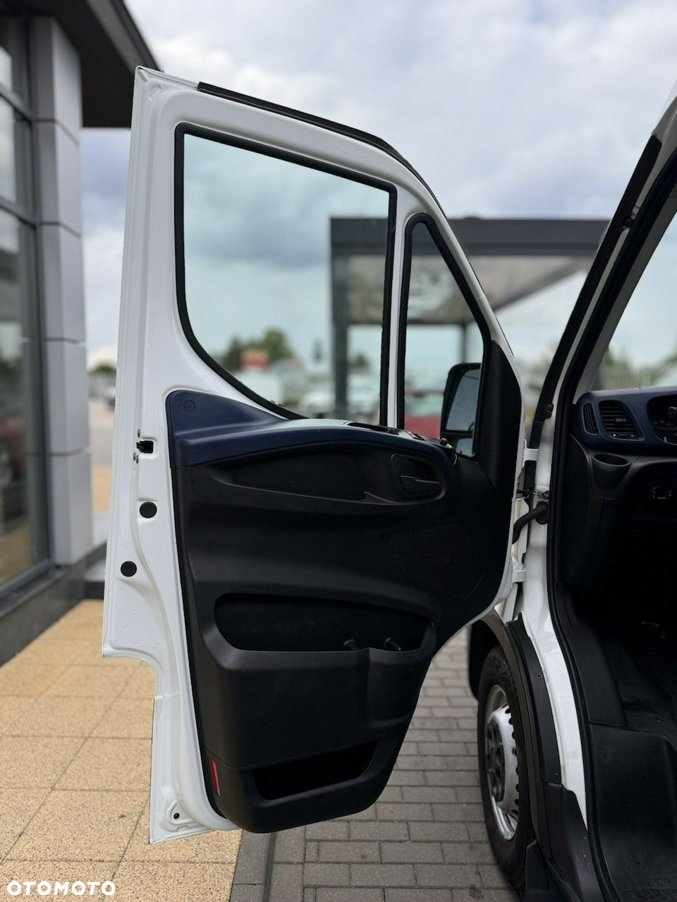 Iveco Daily 35S12 - 11
