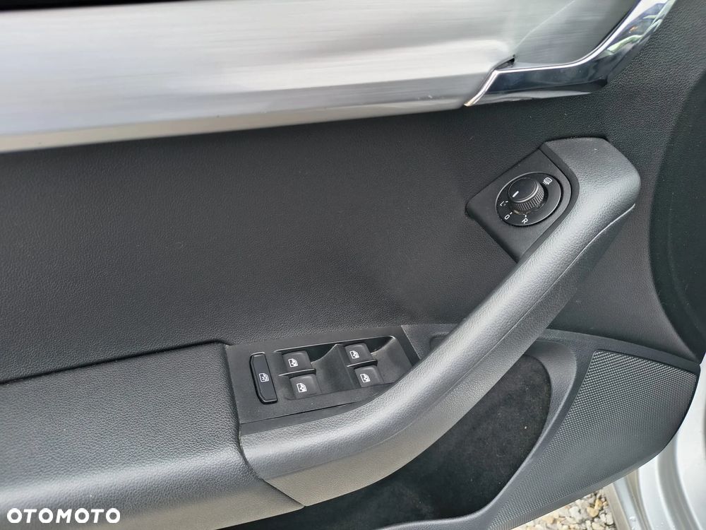 Skoda Octavia 1.6 TDI Ambition - 9