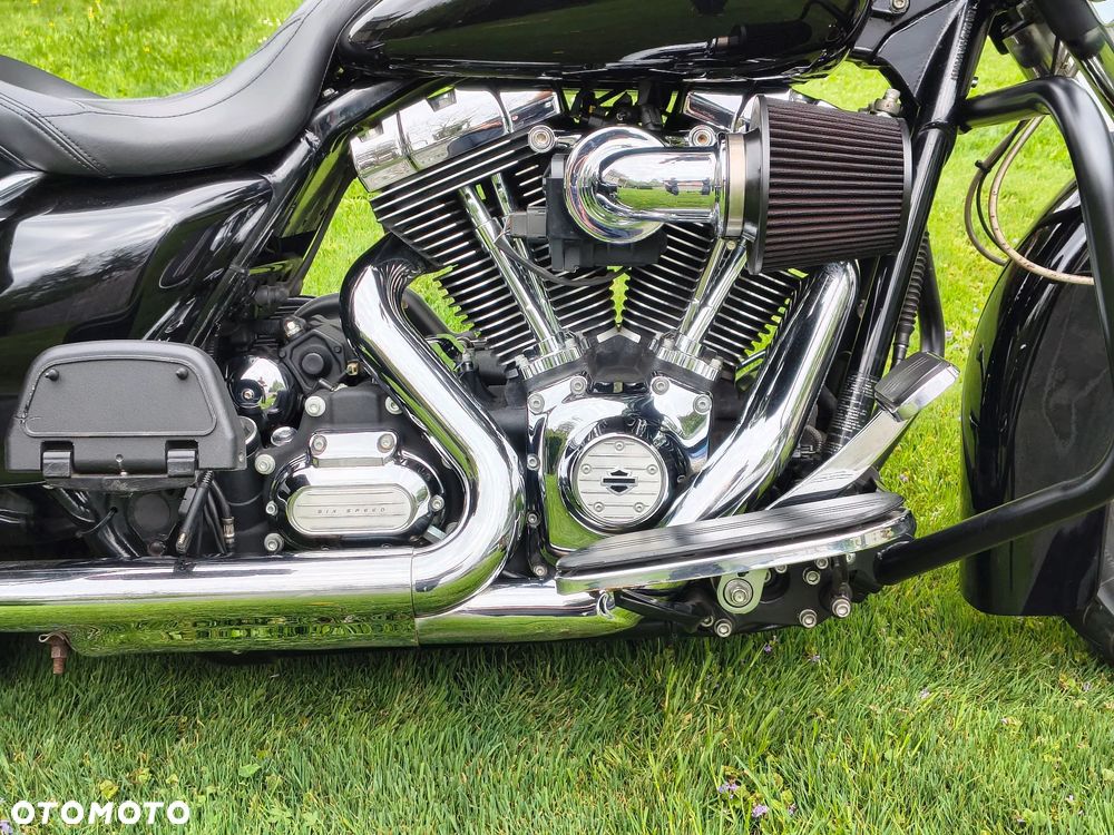 Harley-Davidson Touring Street Glide - 14