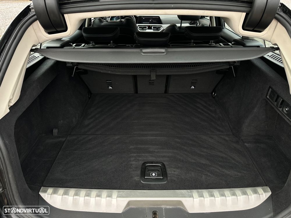 BMW 330 e Aut. Luxury Line - 39